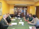 El Presidente recibe a la Alcaldesa de Cebolla para tratar la gestión de avenidas en el municipio