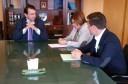 El Presidente recibe a la Presidenta de la Diputación Provincial de Cáceres para analizar varios asuntos relacionados con el agua